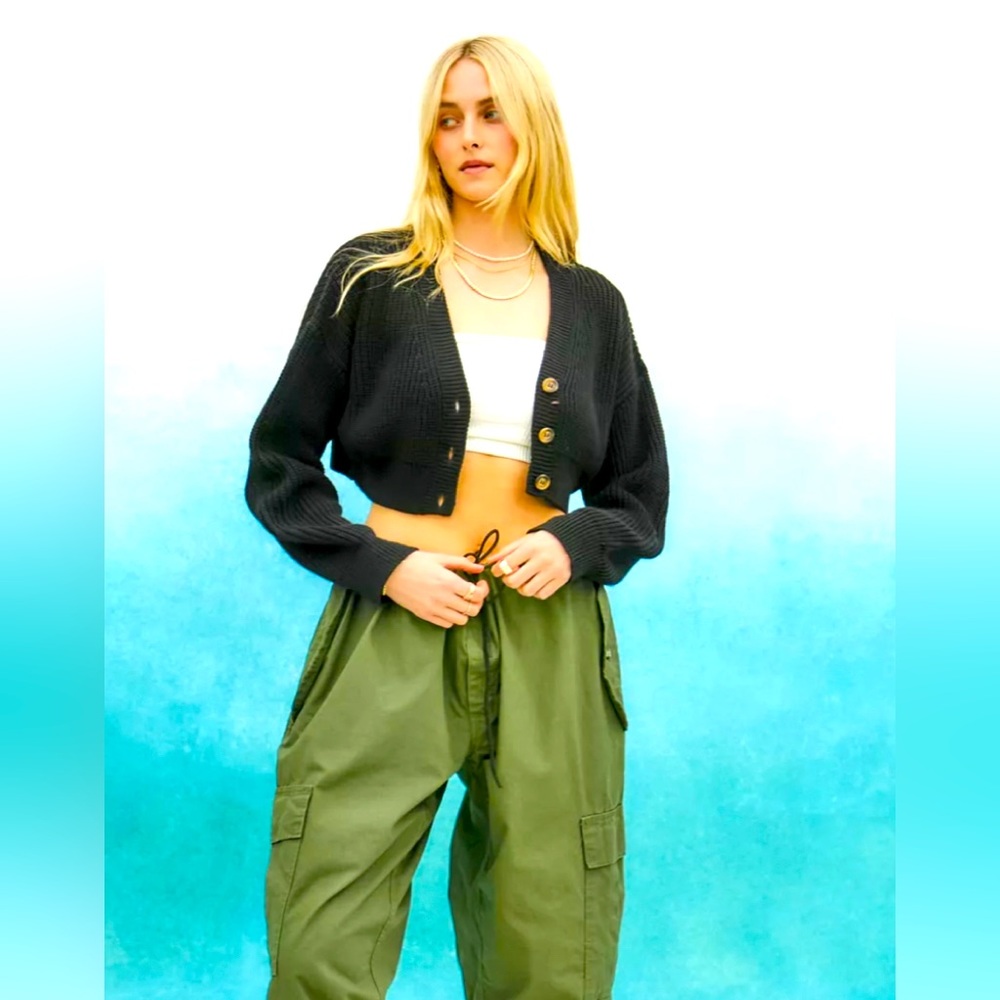 - NWT Urban Outfitters Cropped Sweater